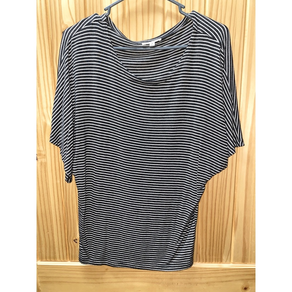 Women’s Short Sleeve Top